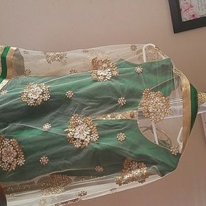 Indian heavy dupatta emerald green suit nwot